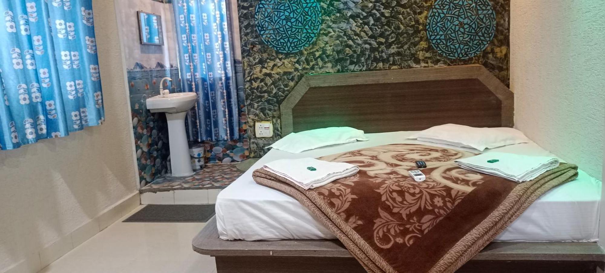 New Hotel Rajvihar Pachmarhī Εξωτερικό φωτογραφία